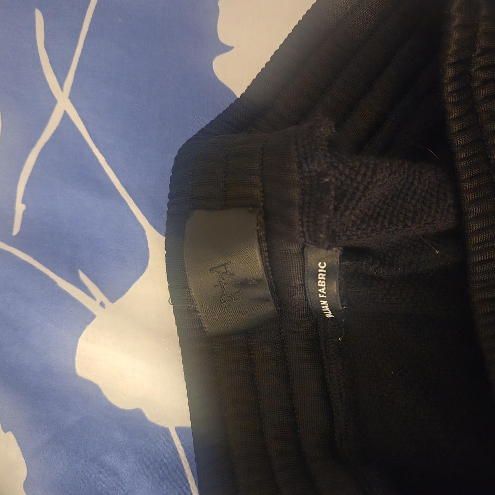 Sweatpants - Picture 2 of 4